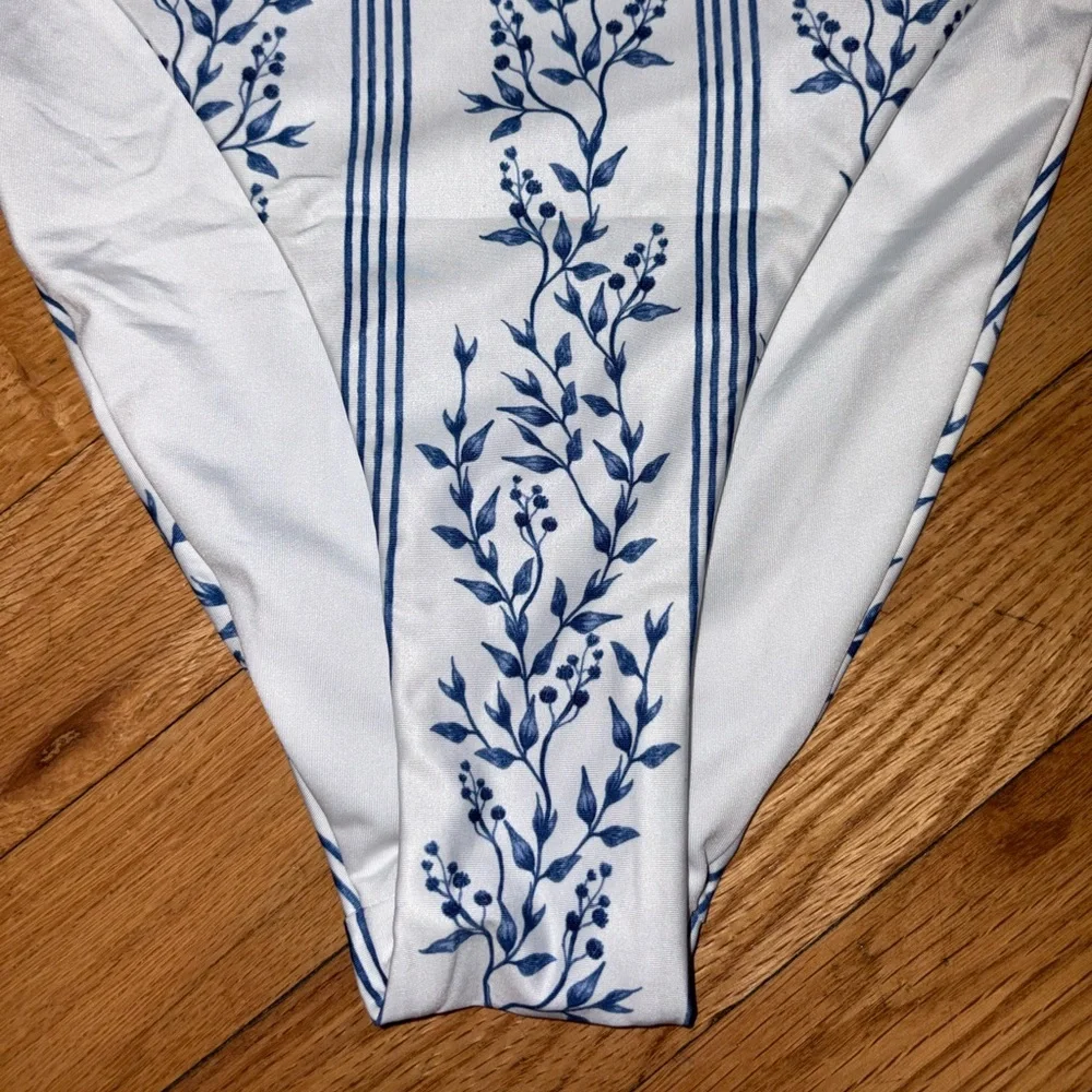 Agua Bendita Comino High Waisted Bikini Bottoms